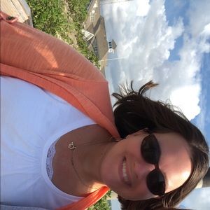 Meet your Posher, Rebecca